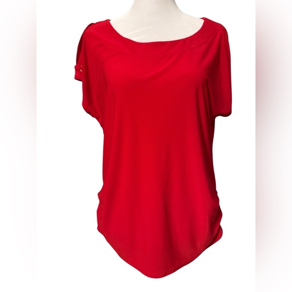 Lily Star cold shoulder short sleeve stretchy top in red with gold ring Size sm - Picture 1 of 10